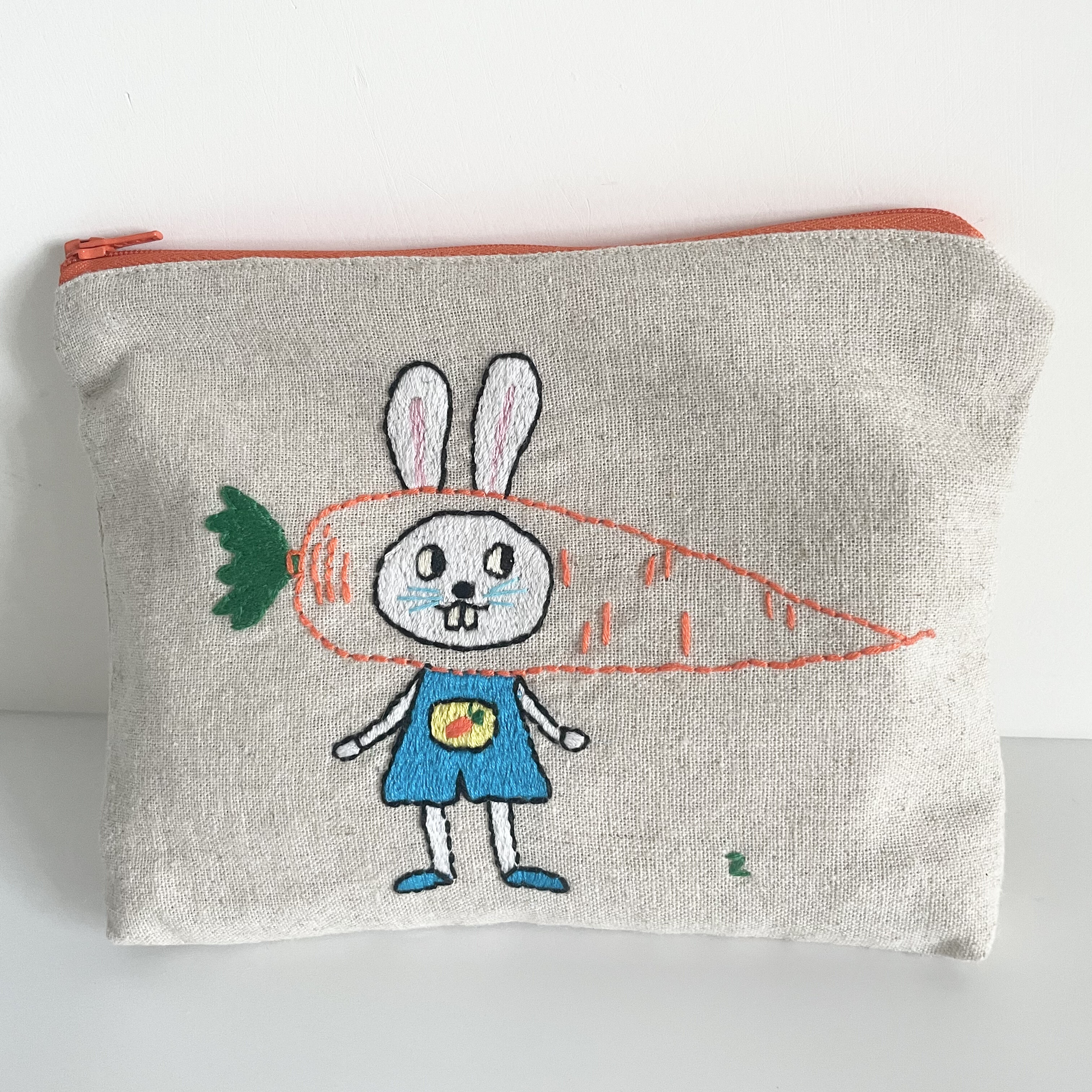 原创手工刺绣化妆包  棉麻卡通可爱收纳包  手机包女包杂物袋便携