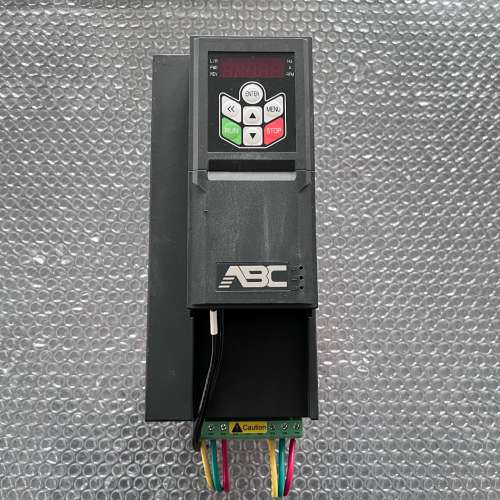 ABC变频器AD800-4T7D5H011L-PU00CU议价