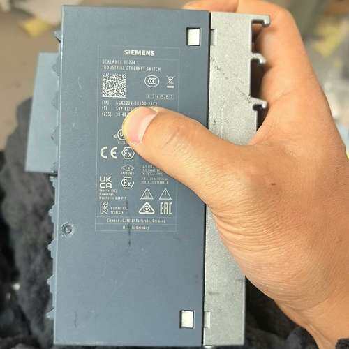 (议价)交换机6GK5224-0BA00-2AC2 小磕碰，功