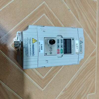 0.4kw台达变频器VFD004M21A，功率0.4kw，2议价