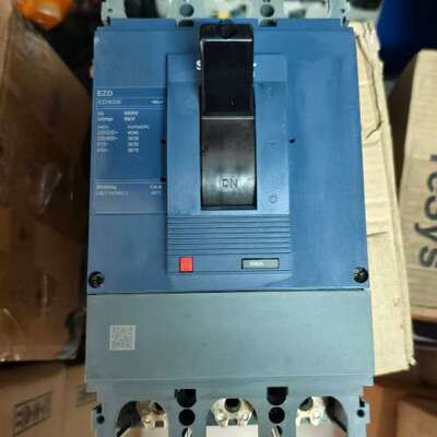 EZD630E3600塑壳断路器，3P600A议价
