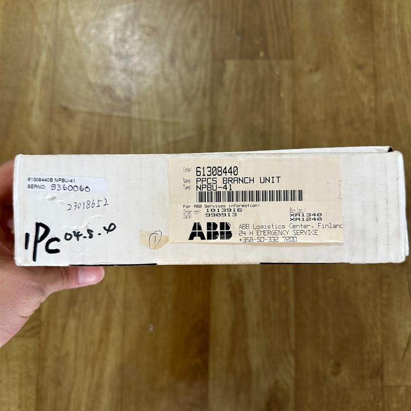 NPBU-41  变频器光纤板全新正品未拆封的,有议价