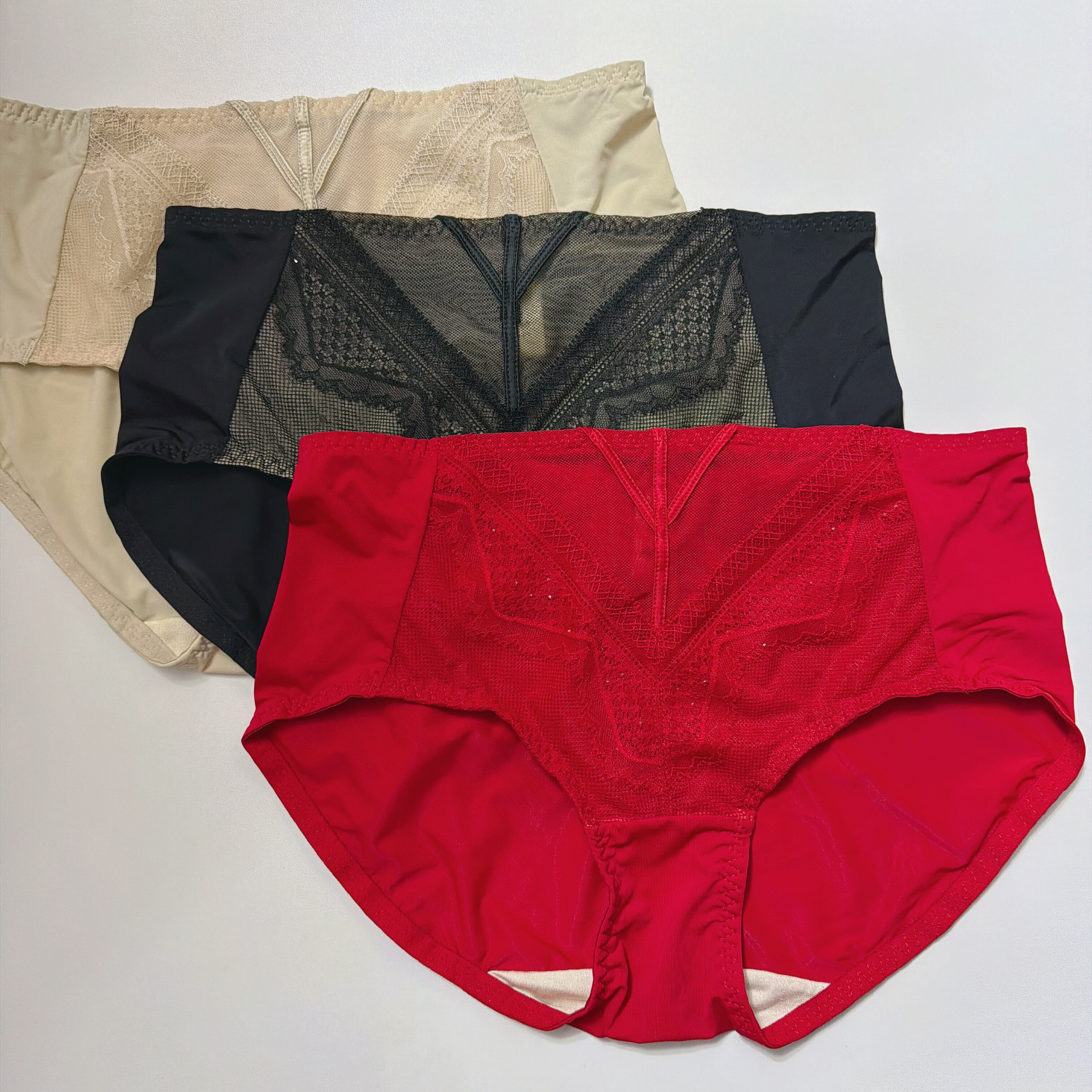 2026早春新款女士中腰内裤百分百桑蚕丝底裆牛奶丝蕾丝款弹力舒适