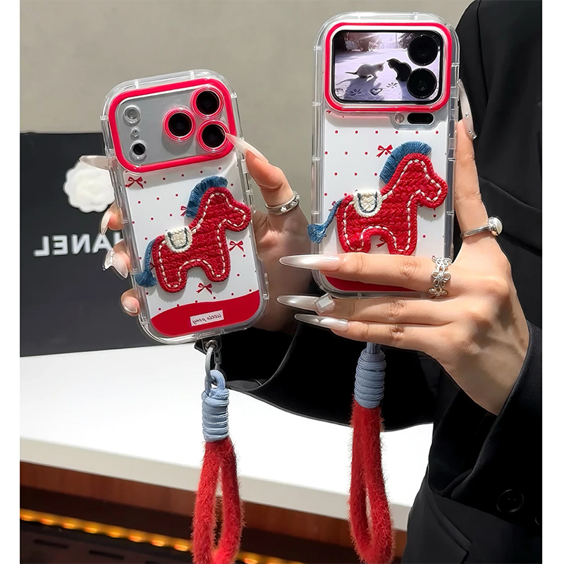 新年马年红色刺绣小马新款适用苹果17Promax手机壳iPhone16Pro小米15华为mate80pura70k90note14荣耀500x200