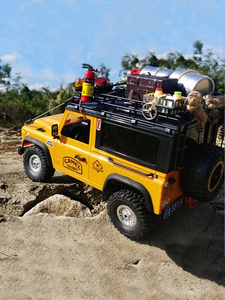 MANGNIU D90 원격 제어 자동차 전문 RC 4 륜 구동 등산 오프로드 차량 모델 소년을위한 원격 제어 자동차 전기 장난감 자동차