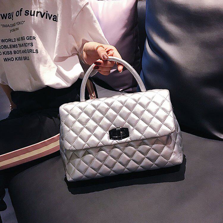 菱格小香风链条包包2020新款韩国东大门仙女百搭时尚手提斜挎包女在类目 箱包皮具/热销女包/男包, 女士包袋中 - 来自Buy2taobao.com提供专业的淘宝代购服务