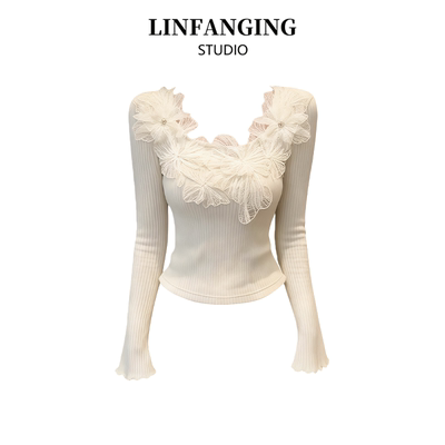 蝴蝶U领正肩喇叭袖针织衫