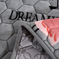 Нескользящий матрас, простыня для школьников и студентов, фланелевое зимнее замшевое коралловое одеяло