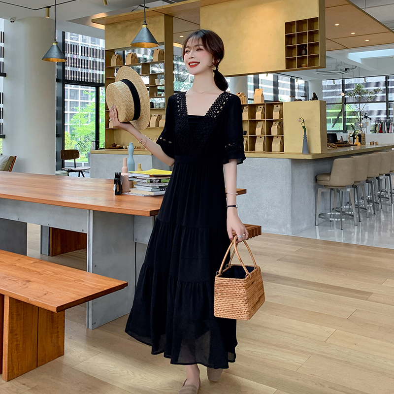 蓝语大码女装2019夏装新款法国小众连衣裙洋气显瘦胖妹妹mm小黑裙