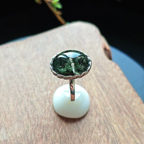 潮流精品 品质保证，相看两不厌 唯有绿幽山
