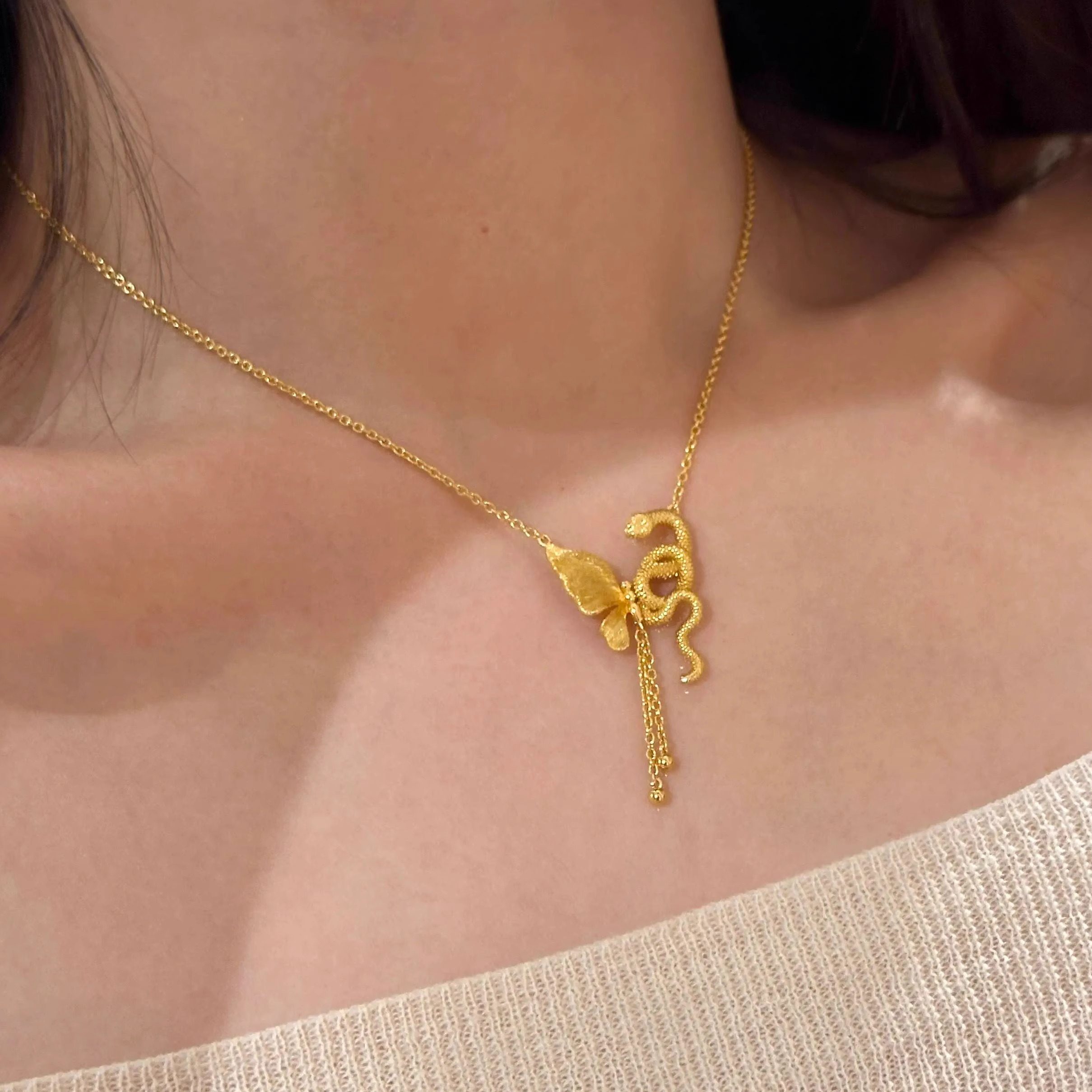 S925银新中式黄金色蝴蝶灵蛇吊坠颈链2025蛇年本命年项链轻奢小众