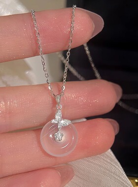 银十字链女蝴蝶和田玉平安扣项链