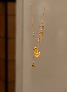 复古金色拉丝镂空爱心流苏项链女2026新款轻奢小众高级简约锁骨链