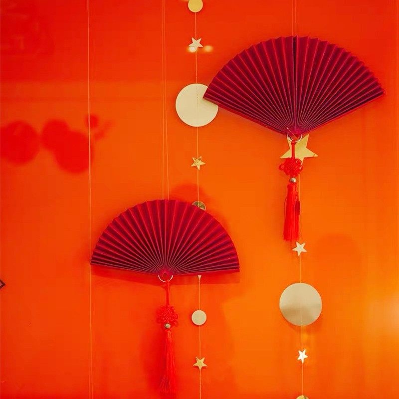 红色半扇橱窗柜台摆件装饰酒店展厅4s商场纸扇花新年春节元宵布置