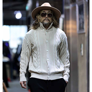 韩国潮牌纯色加厚麻花编织针织衫秋冬青年复古微阔立领毛衣外套男