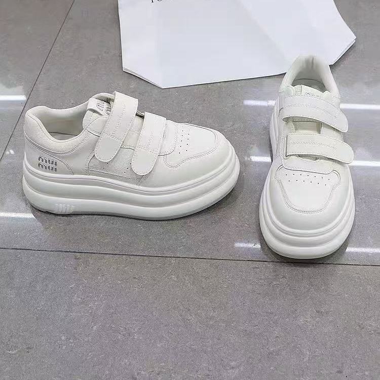 真皮轻便厚底休闲板鞋魔术贴增高小白鞋713