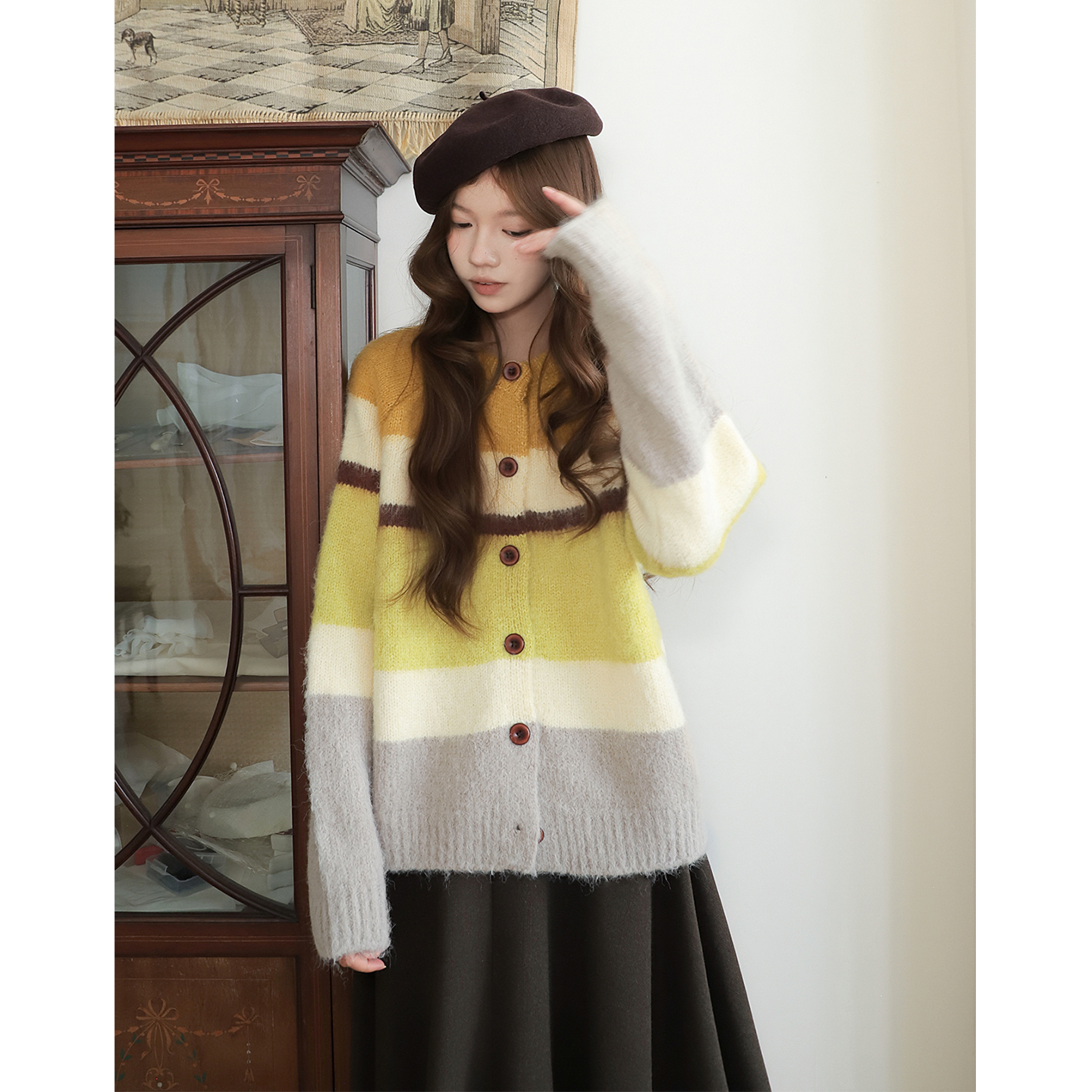 精分撞色条纹圆领毛衣外套