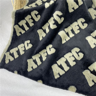 39包邮 仿皮草布料黑底剪绒 秋冬大衣料子 宽150cm