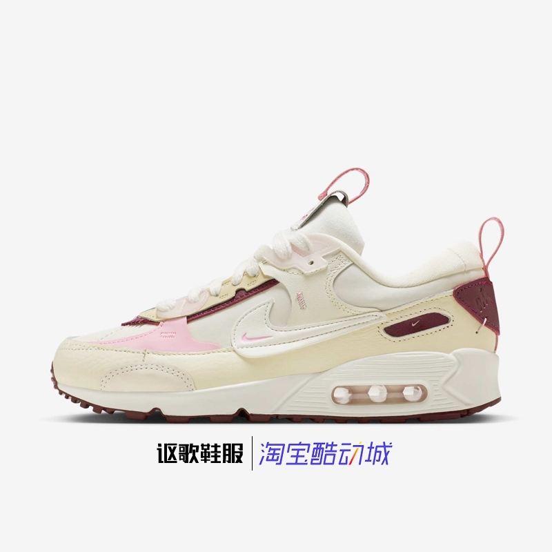 耐克女子情人节跑步鞋