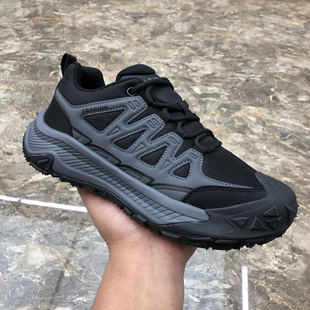 鞋子男2026春季新款徒步登山旅游鞋吸汗透气布面百搭休闲运动鞋男