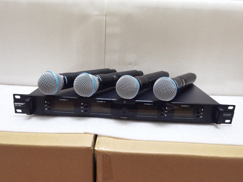 Shure舒尔专业无线话筒beta58a一拖四话筒舞台演出声卡直播麦克风