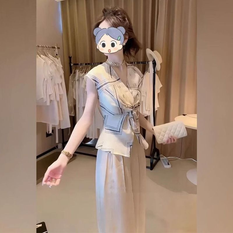 名媛精致感黑白线条无袖衬衫裤套装质感超好的贵气优雅两件套