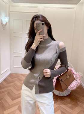 毛衣女款2025新款巨好看的早秋穿搭设计感独特漂亮露肩针织衫上衣