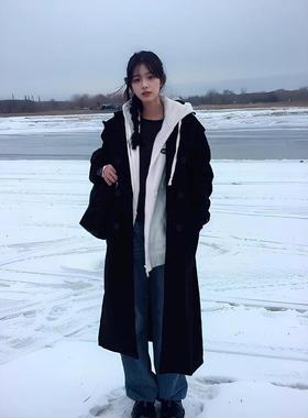 黑色西装毛呢大衣女高级感2025秋冬季新款赫本风加厚正肩呢子外套