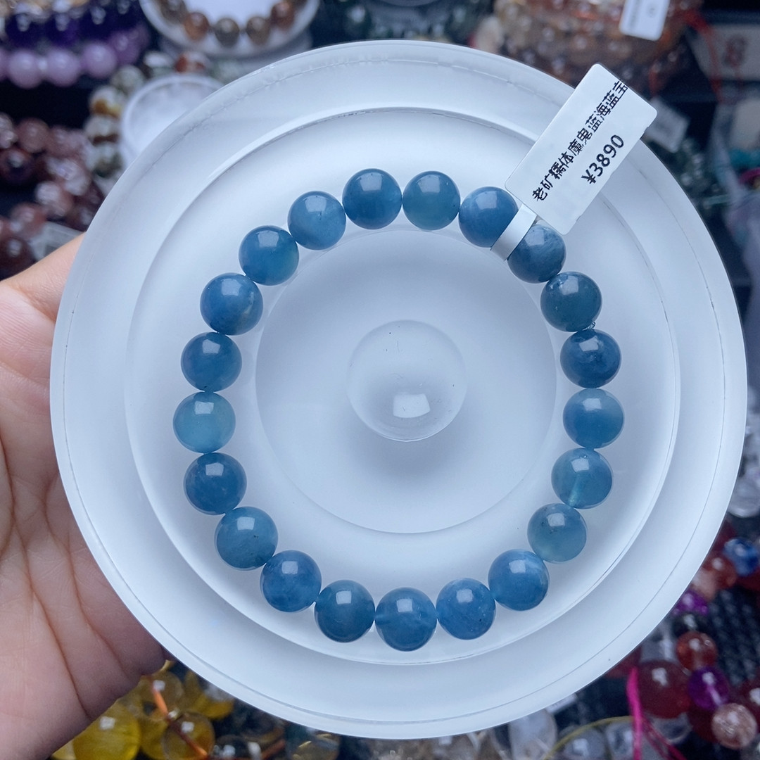 卡9+老矿糯体魔鬼蓝海蓝宝1