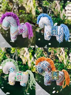 广西非遗壮锦小马钥匙扣2026年本命年吉祥物挂件礼品伴手礼小马