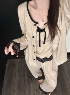 秋冬法式蕾丝磨毛带胸垫睡衣套装