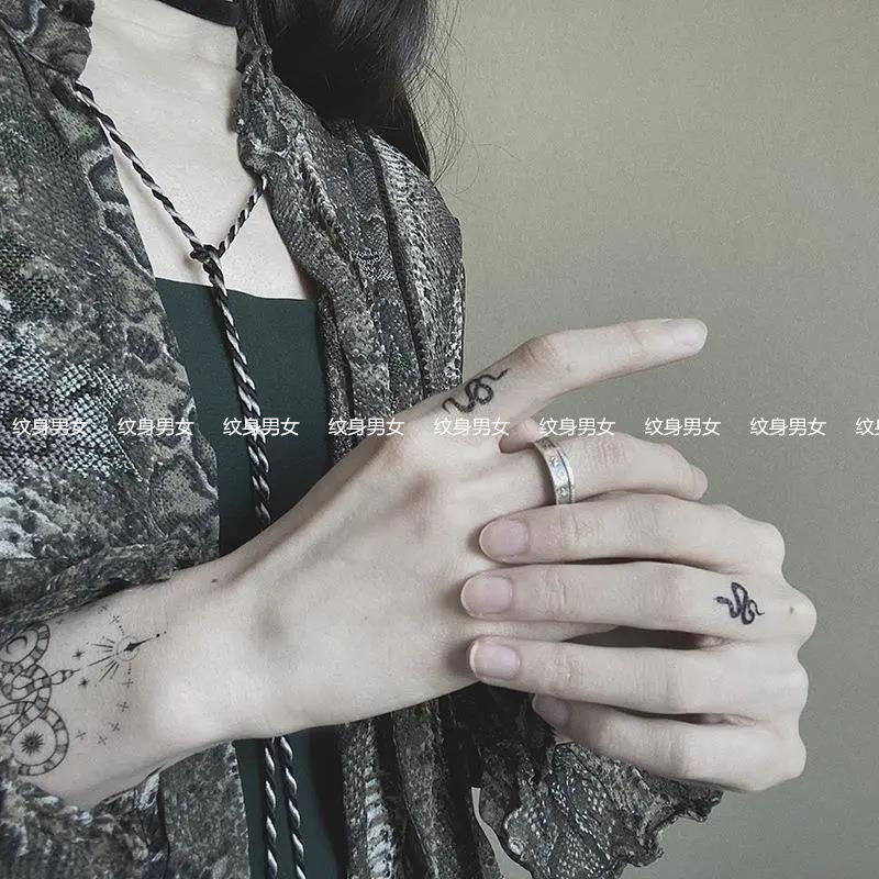 蛇小纹身贴防水男女 原创持久ins风暗黑哥特手指网红款