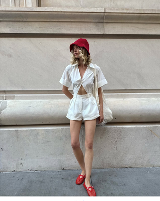 美国购elsahosk白色腰部腹部挖空设计半袖连体短裤