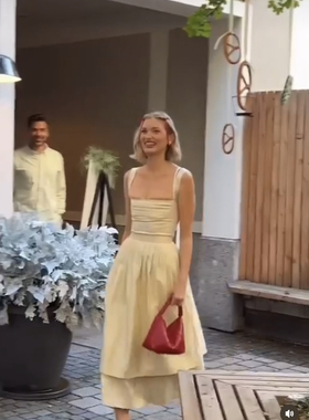 美国代购elsahosk同款夏季2023新款度假风褶皱收腰吊带裙长裙