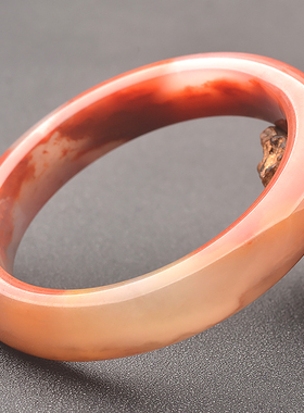 天然黄龙玉手镯冰种正品玉石红色镯子老种黄色玉镯女款俏皮手环