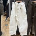 01 Milky White