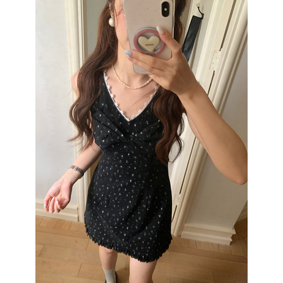 纯棉V领收腰裙蕾丝碎花裙