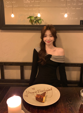 Even一雯【偷心猎手】韩系高智撞色拼接交叉设计感露肩长袖连衣裙