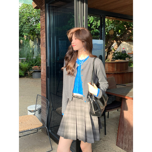 Even一雯【高智Lady】韩系高智感温柔气质撞色拼接假两件针织上衣