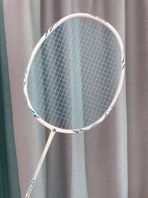 K520超轻薰风K520粉羽毛球拍