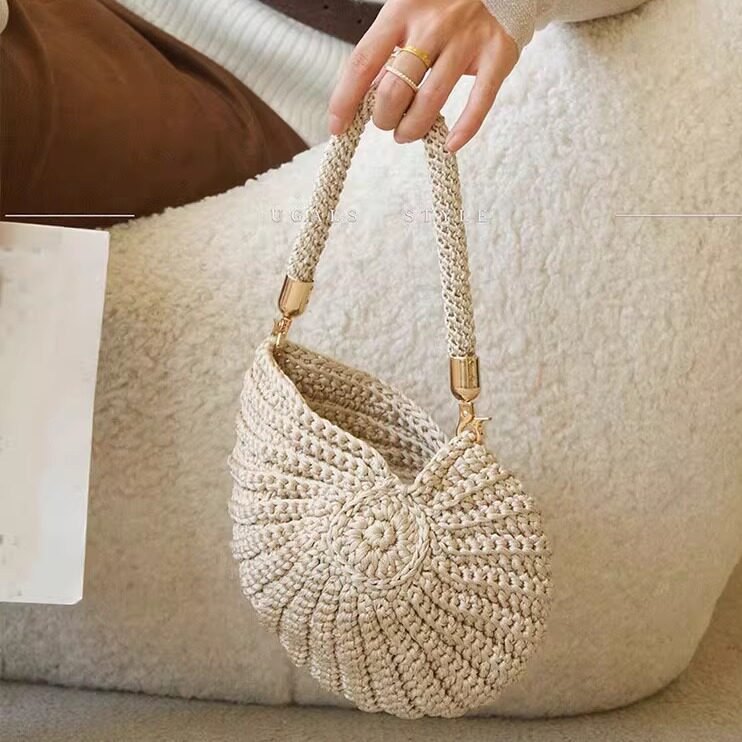 UGALS秋冬仙女纯手工编织棉线海螺毛线贝壳包时尚百搭腋下手拿包