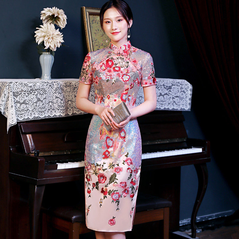 新款蕾丝亮片夏装旗袍裙 年轻时尚中长款表演婚宴新娘敬酒礼服裙