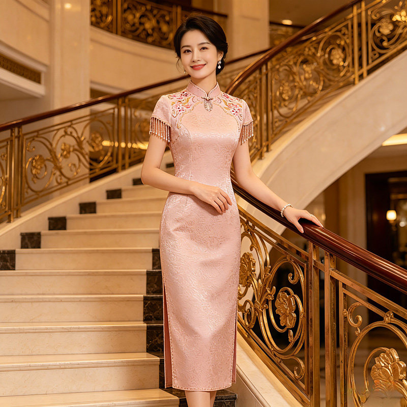 小个子喜妈妈丈母娘中式订婚礼服