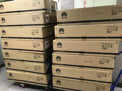 华为2288HV5  4214R  4*32G  3*960G  RAID  2*Ge  2*550W导轨