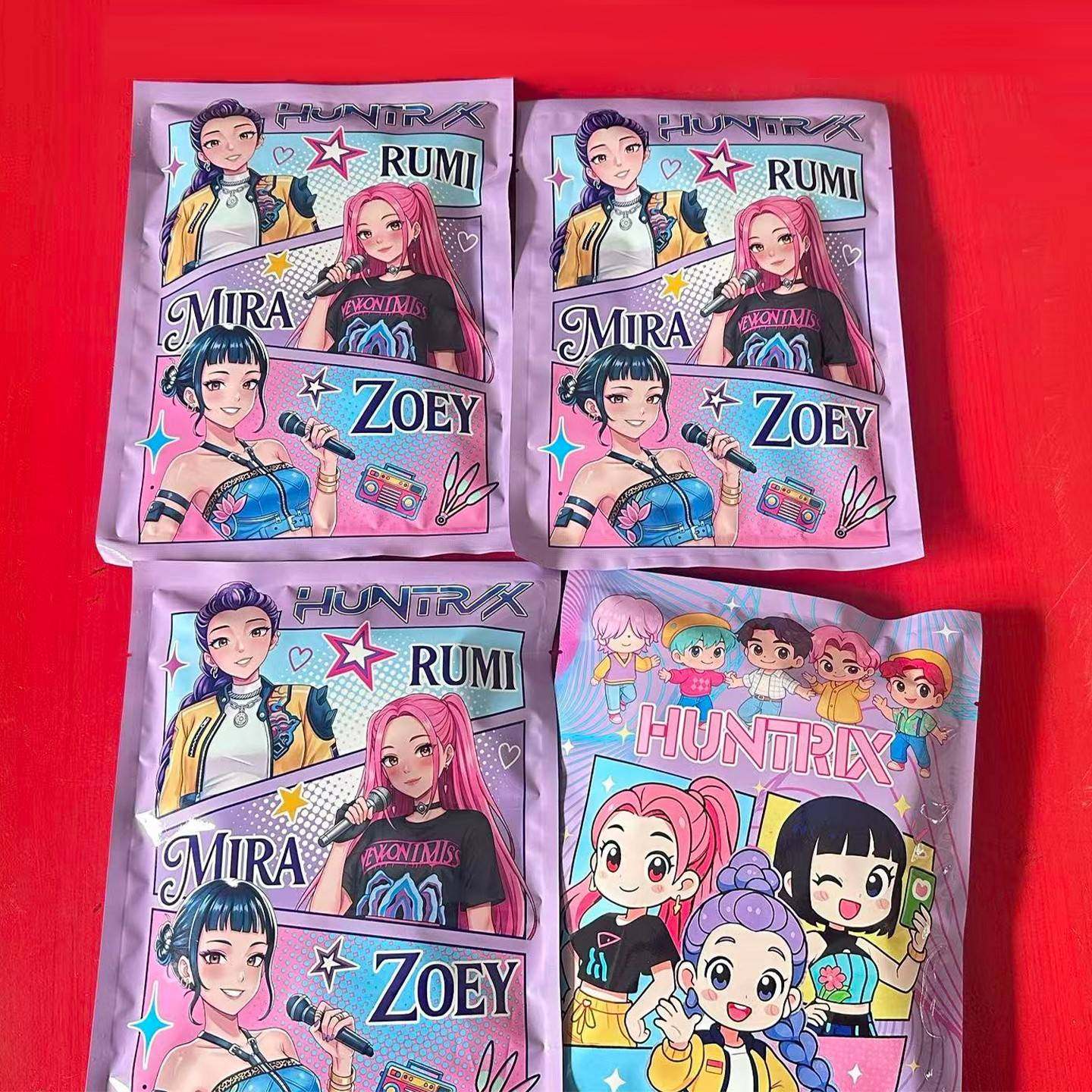 新款kpop猎魔女团文具盲袋咕卡贴纸徽章挂件儿童抽抽盲袋一大包,模玩/动漫/周边/娃圈三坑/桌游,潮玩盲盒,淘宝优惠券,粉丝福利购,淘宝优惠卷