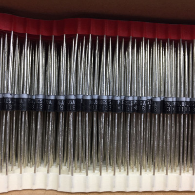 直插二极管  TVSP6KE5.6A DO-15 向600W/5.6V 实图拍摄