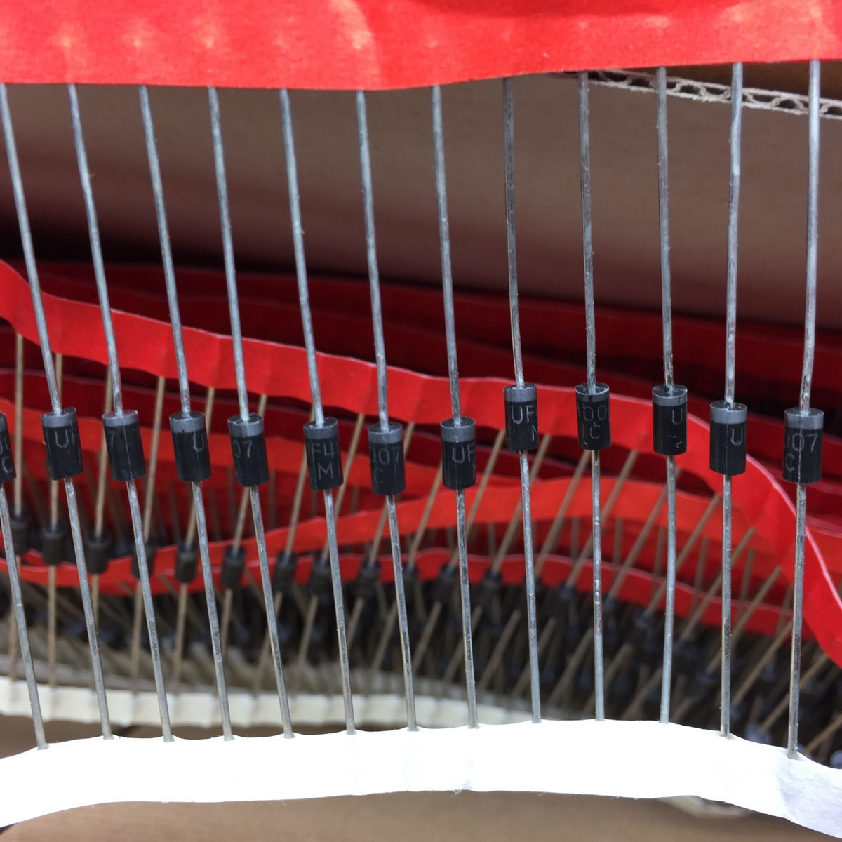 UF4007 快速整流 二极管 全新原装 直插二极管 （10只）