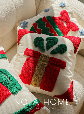 圣诞节抱枕红色节日喜庆靠枕新家软装靠垫北欧风枕套新年刺绣方枕