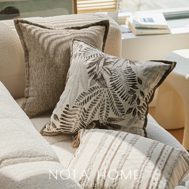 法式轻奢抱枕刺绣条纹枕套靠枕