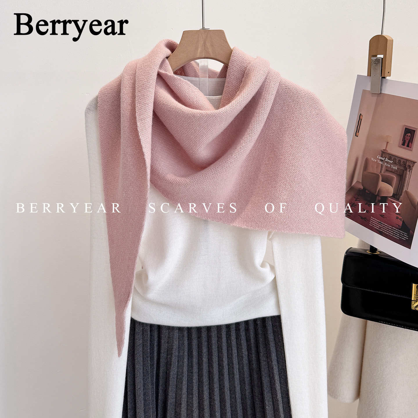 Berryear粉色羊毛围巾三角巾女老钱风秋冬高级感保暖围脖披肩外搭